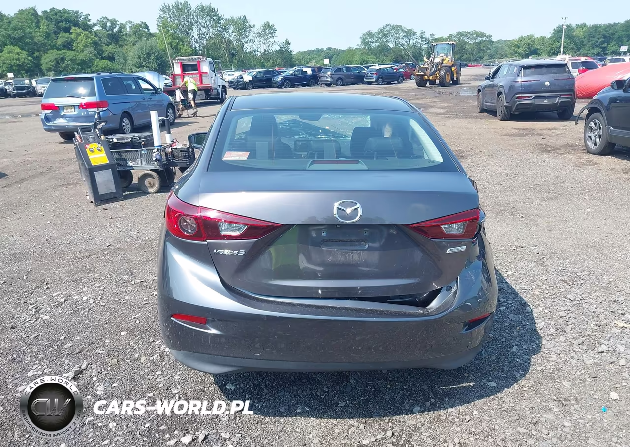2018 Mazda Mazda3 Sport VIN:3MZBN1U76JM240382 - 16