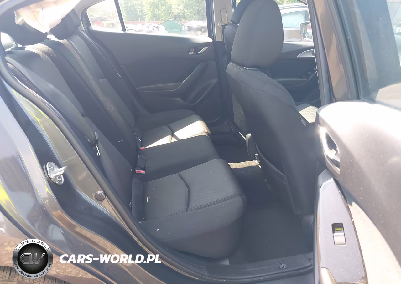 2018 Mazda Mazda3 Sport VIN:3MZBN1U76JM240382 - 8