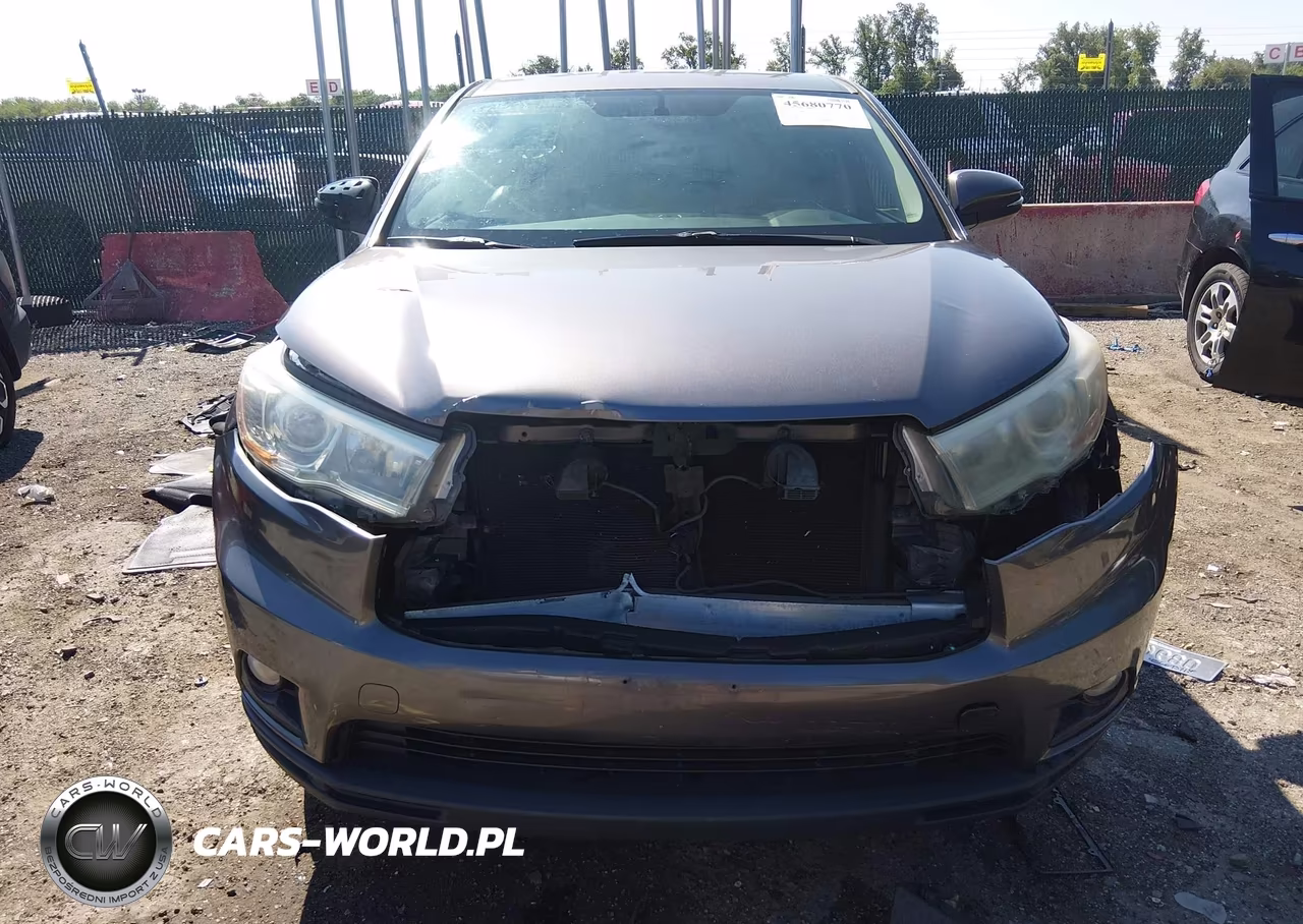 2016 Toyota Highlander Le Plus V6 VIN:5TDBKRFH8GS298003 - 13
