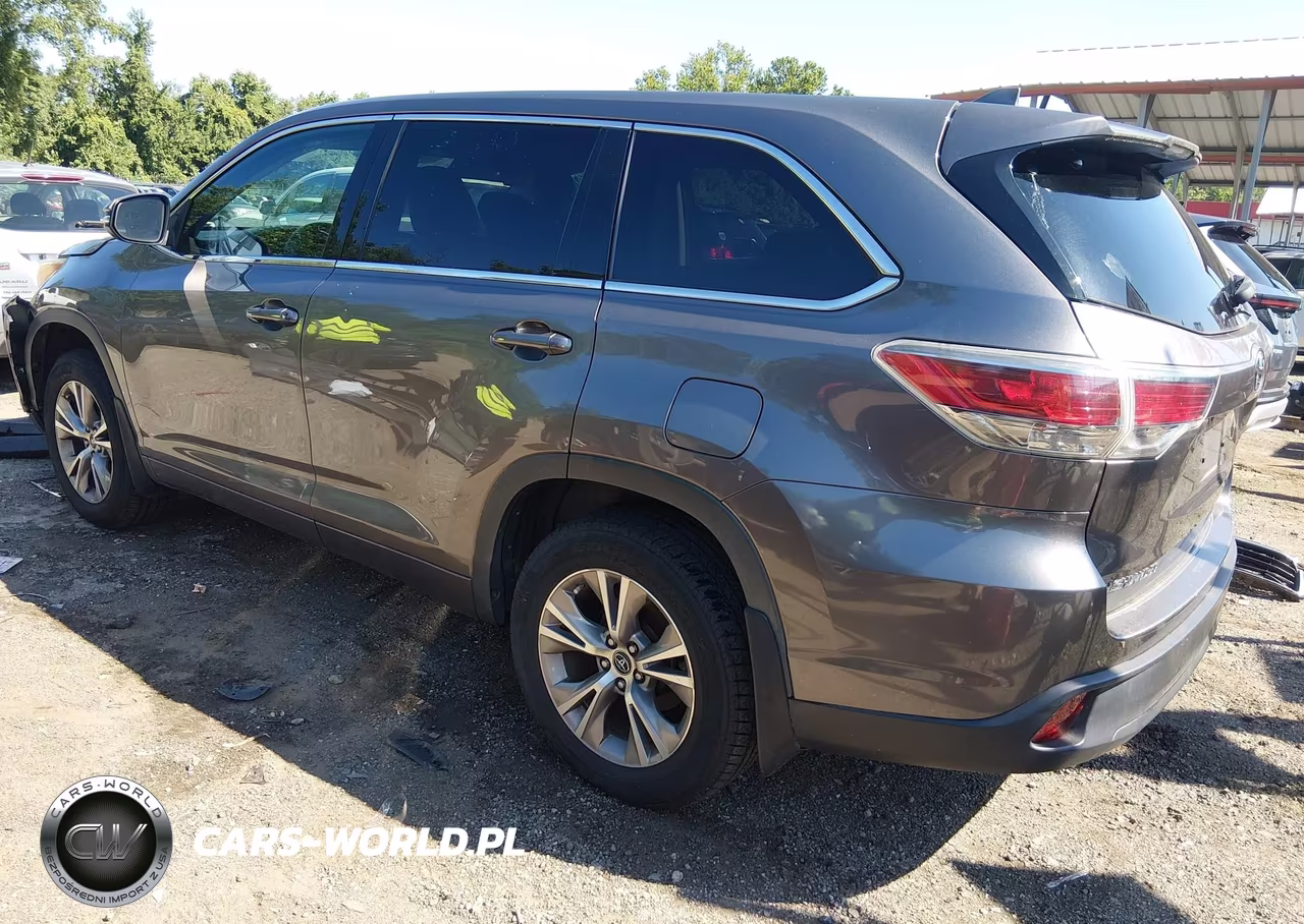 2016 Toyota Highlander Le Plus V6 VIN:5TDBKRFH8GS298003 - 3