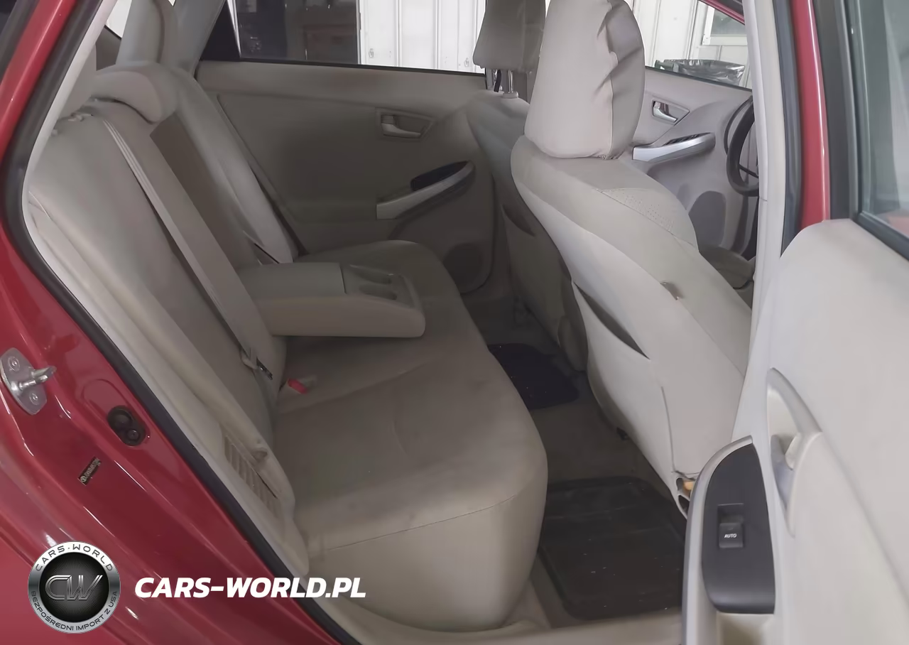 2011 Toyota Prius Two VIN:JTDKN3DU8B5373494 - 8