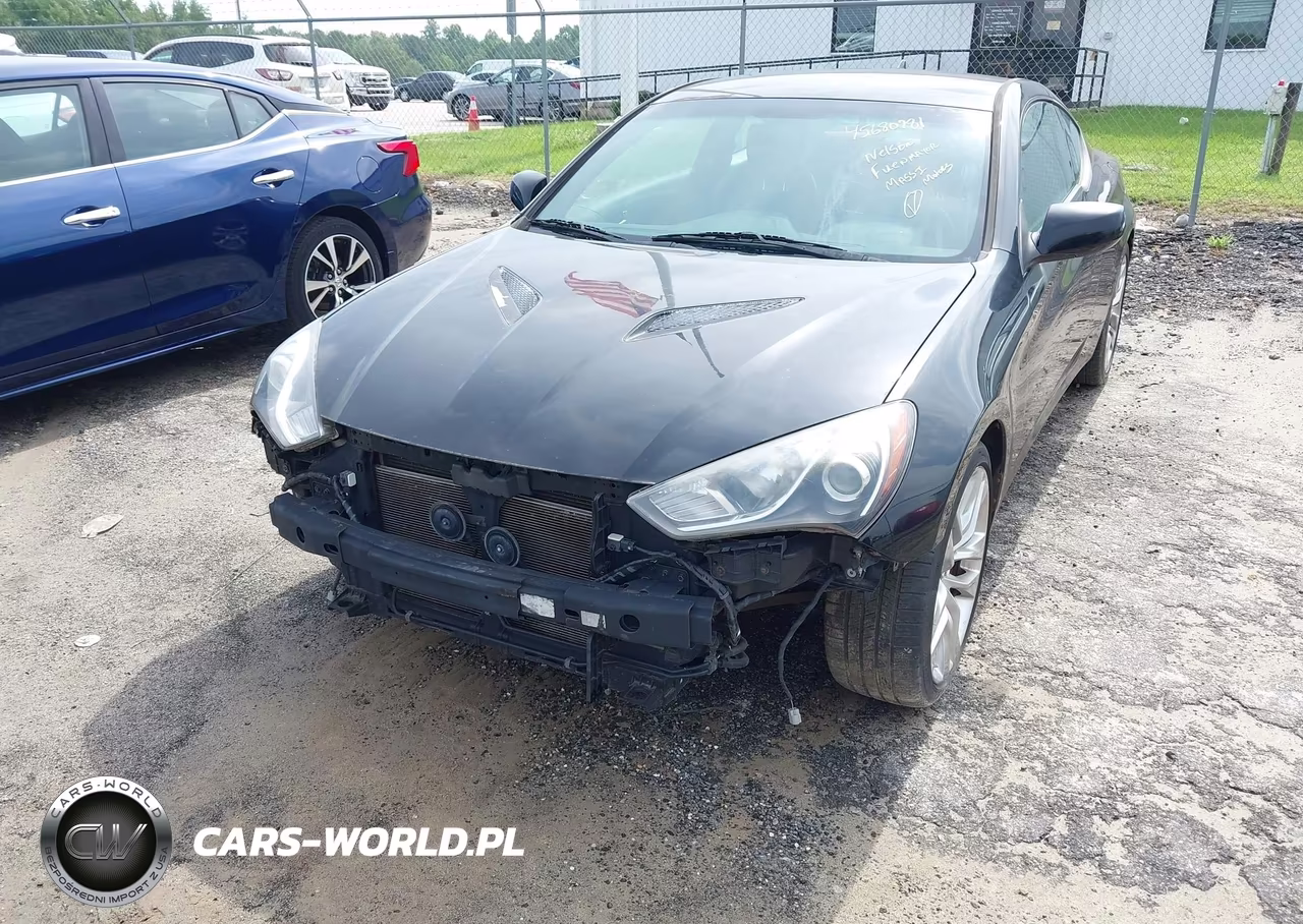 2013 Hyundai Genesis 3.8 R-Spec VIN:KMHHU6KJ8DU096230 - 12