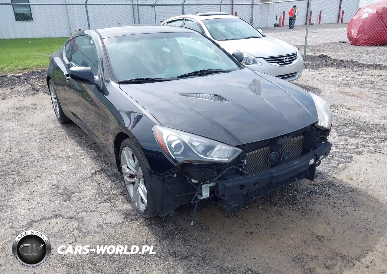 2013 Hyundai Genesis 3.8 R-Spec VIN:KMHHU6KJ8DU096230 - 13