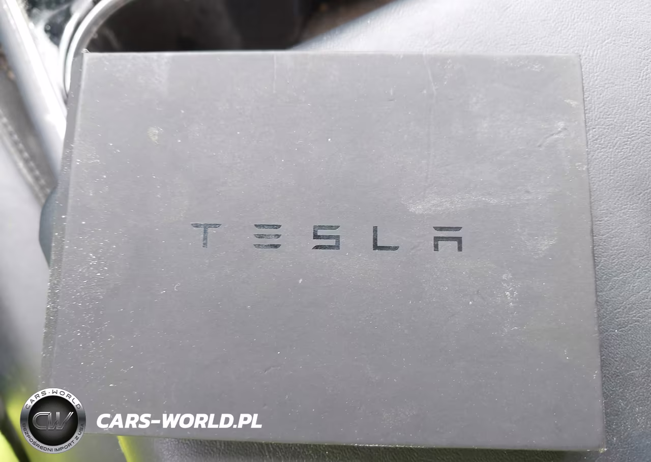 2020 Tesla Model 3 Performance Dual Motor All-Wheel Drive VIN:5YJ3E1EC7LF586774 - 11