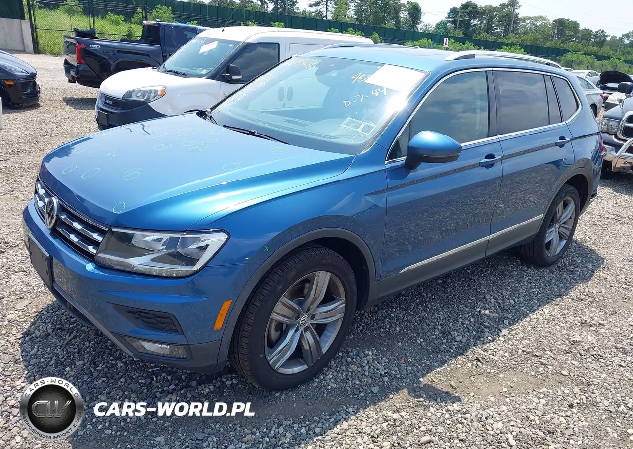 2020 Volkswagen Tiguan 2.0T Se-2.0T Se R-Line Black-2.0T Sel VIN:3VV2B7AX4LM137341 - 2