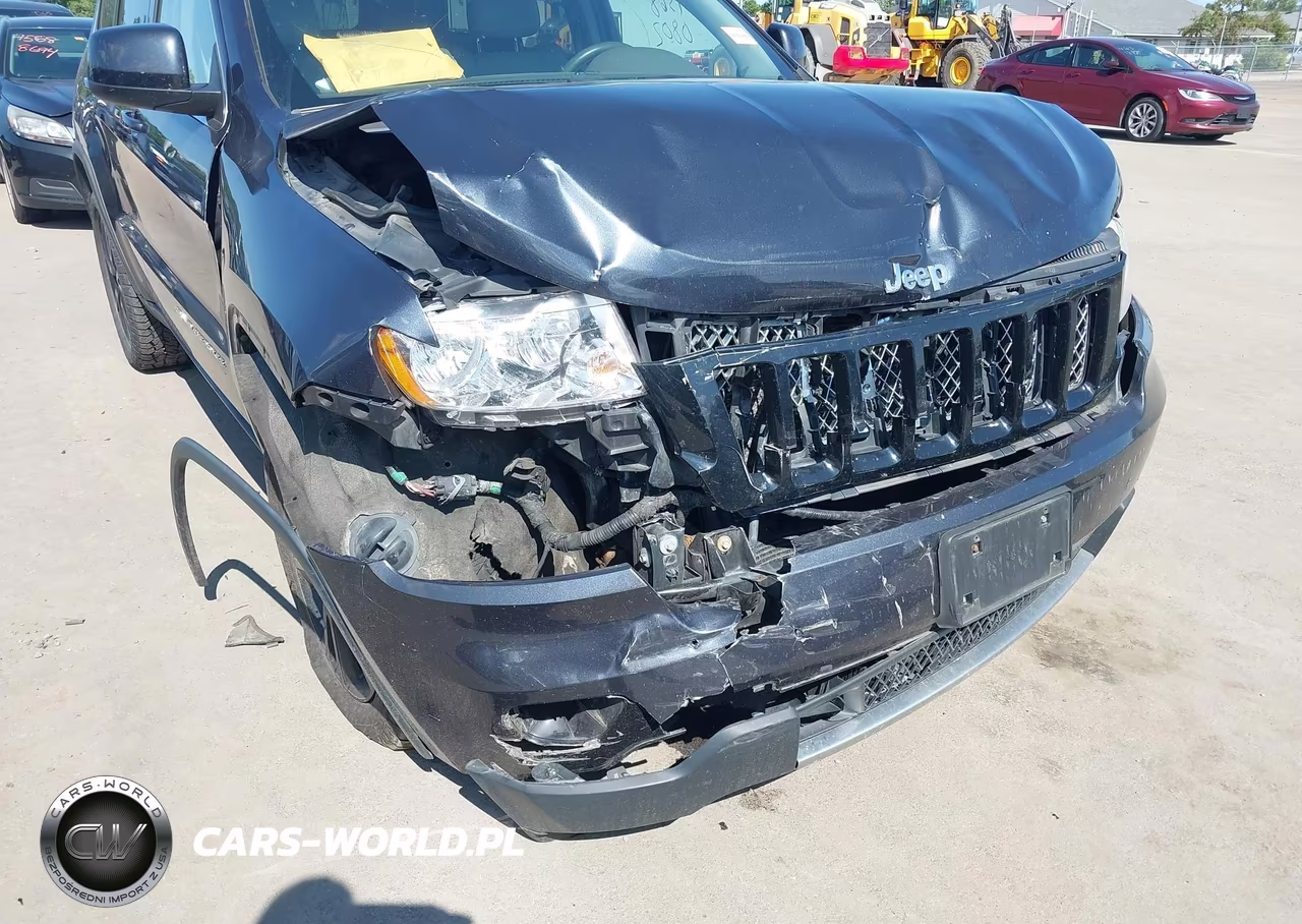 2013 Jeep Grand Cherokee Laredo Altitude VIN:1C4RJFAT6DC577961 - 6