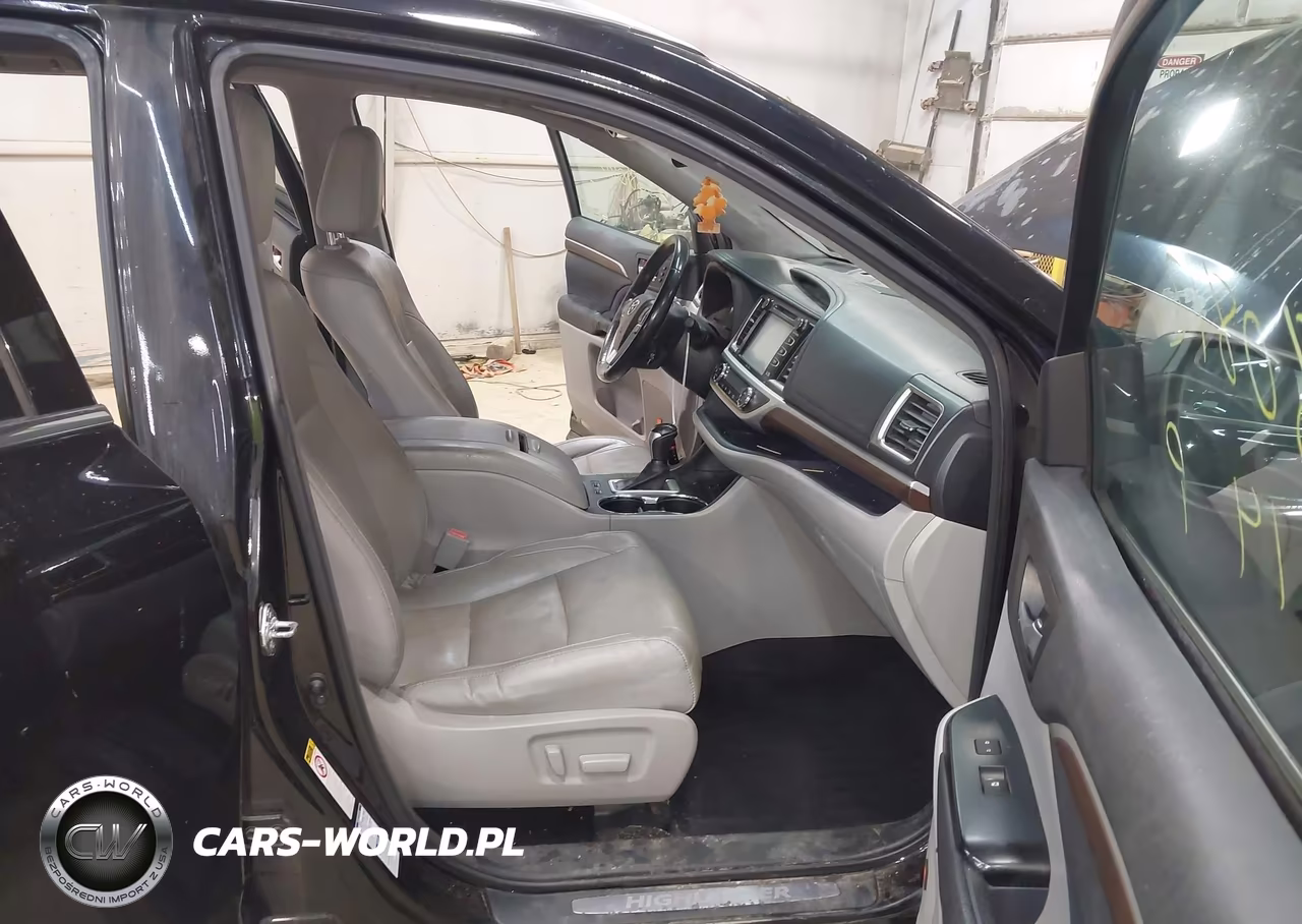 2014 Toyota Highlander Limited Platinum V6 VIN:5TDDKRFH5ES026689 - 5