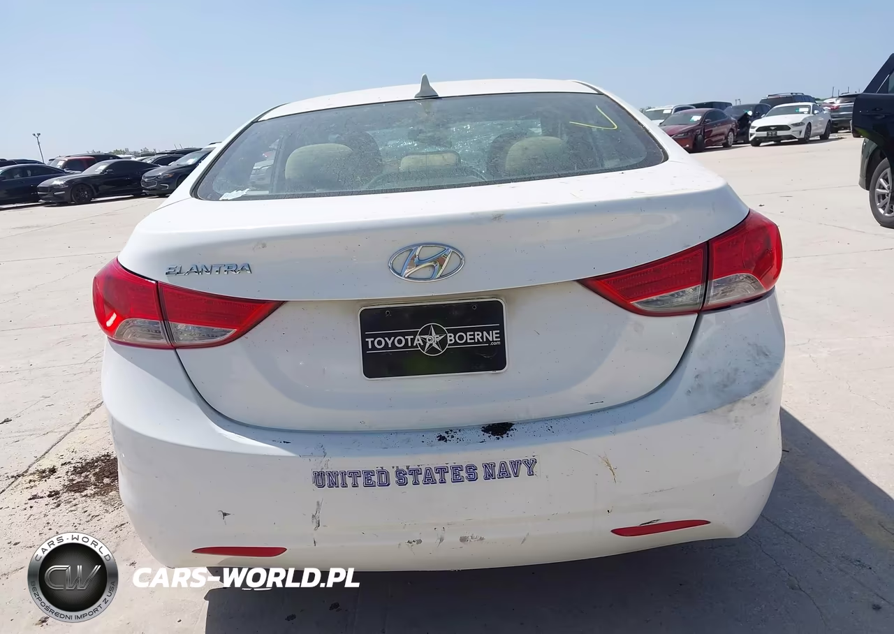 2013 Hyundai Elantra Gls VIN:5NPDH4AE1DH338835 - 17