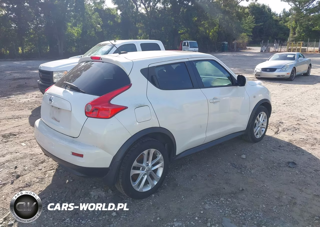 2014 Nissan Juke Sv VIN:JN8AF5MR9ET356501 - 4