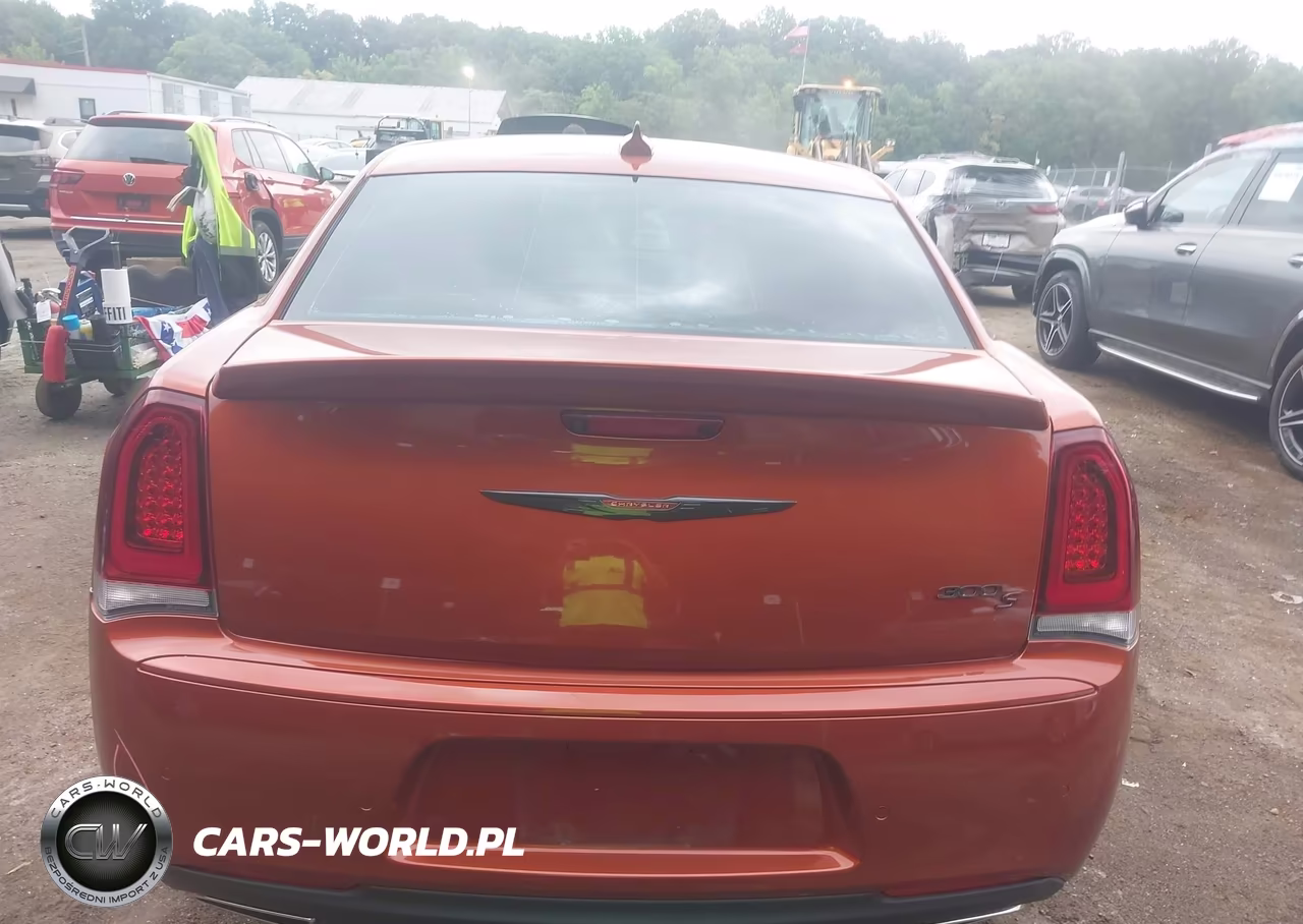 2021 Chrysler 300 300S VIN:2C3CCABT9MH592263 - 17