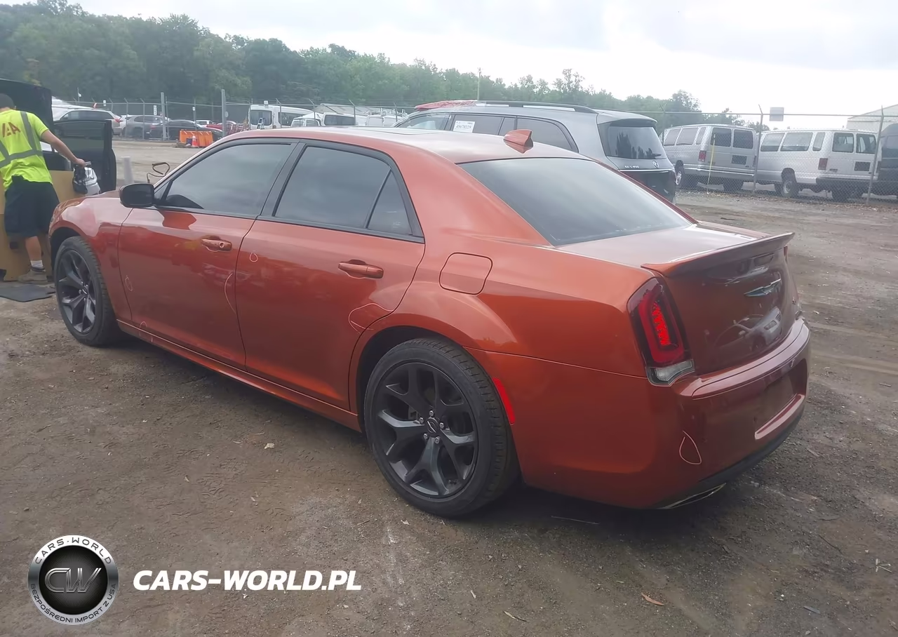 2021 Chrysler 300 300S VIN:2C3CCABT9MH592263 - 3