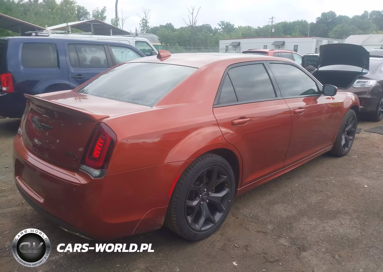 2021 Chrysler 300 300S VIN:2C3CCABT9MH592263 - 4