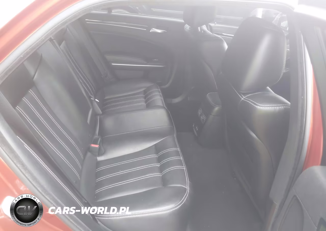 2021 Chrysler 300 300S VIN:2C3CCABT9MH592263 - 8