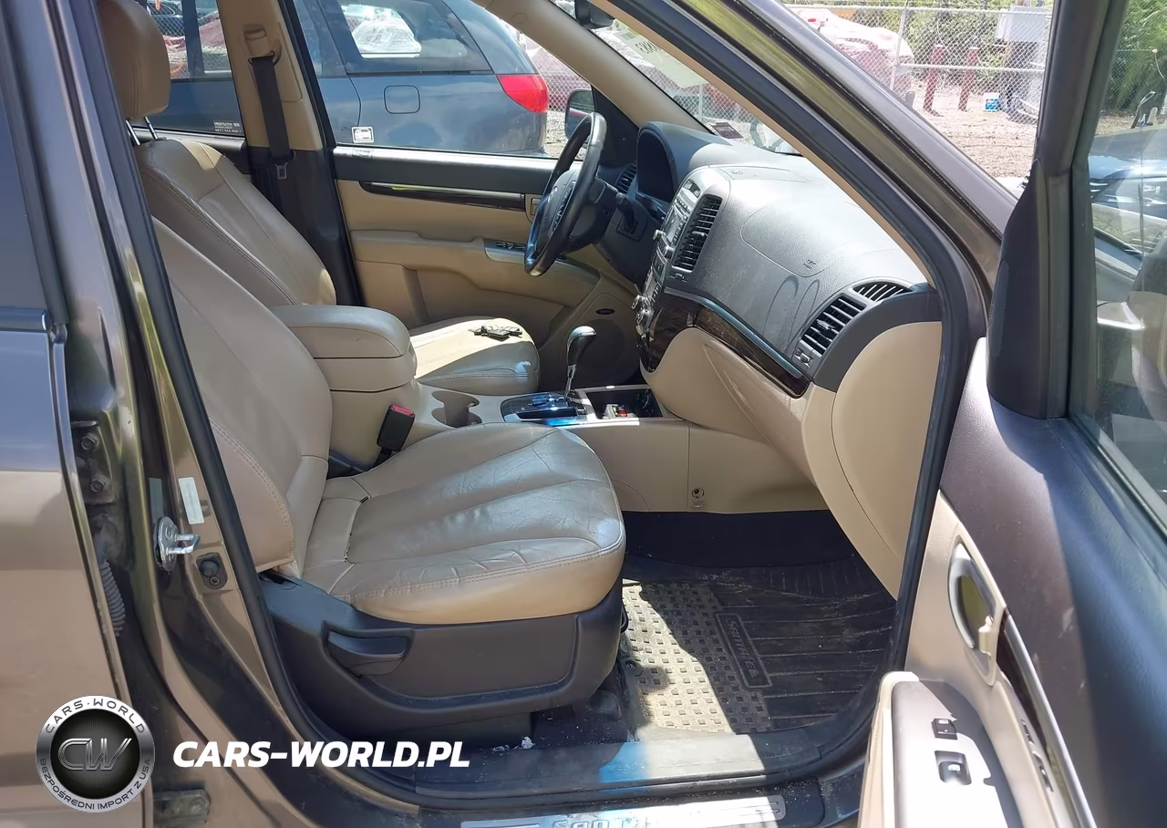 2012 Hyundai Santa Fe Limited V6 VIN:5XYZKDAG6CG135972 - 5