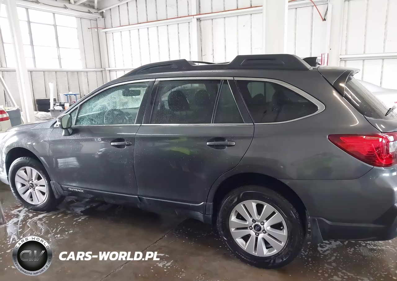 2018 Subaru Outback 2.5I Premium VIN:4S4BSAFC3J3393241 - 14