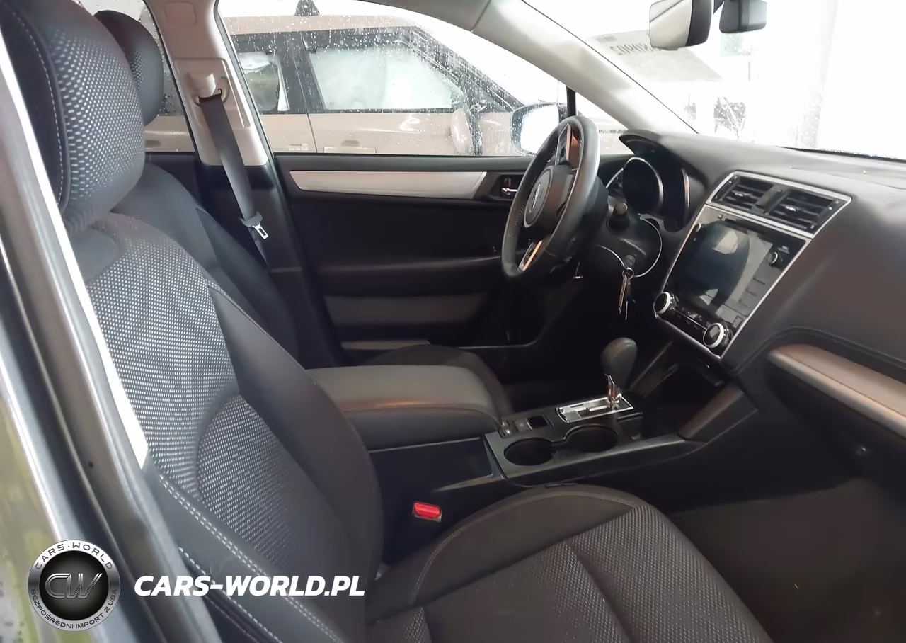 2018 Subaru Outback 2.5I Premium VIN:4S4BSAFC3J3393241 - 5
