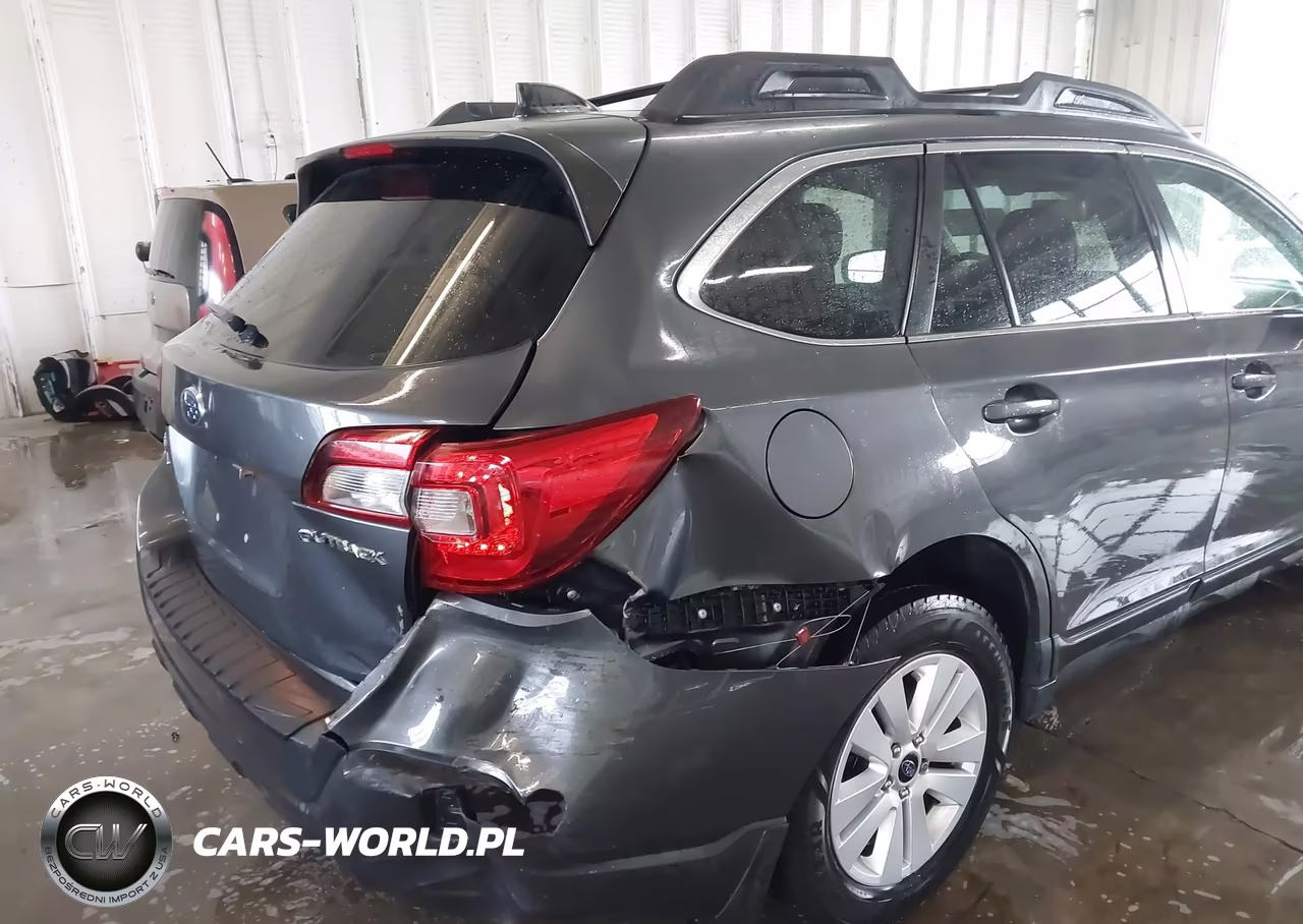 2018 Subaru Outback 2.5I Premium VIN:4S4BSAFC3J3393241 - 6