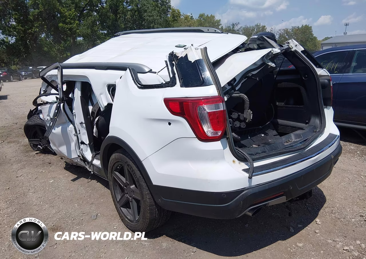 2018 Ford Explorer Xlt VIN:1FM5K8DH2JGC32294 - 3