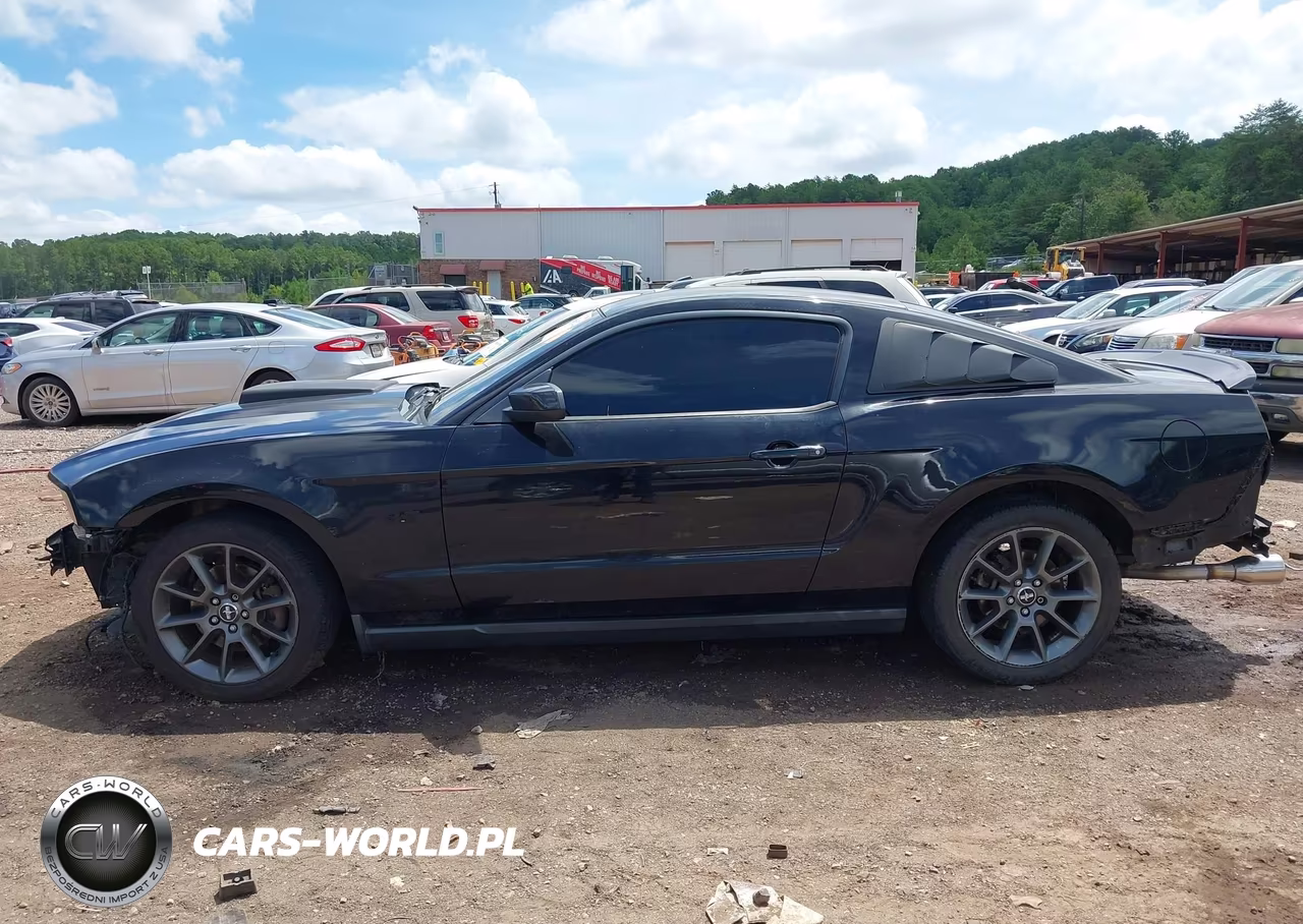 2011 Ford Mustang V6 Premium VIN:1ZVBP8AM2B5117019 - 15