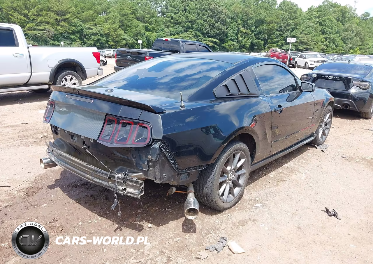 2011 Ford Mustang V6 Premium VIN:1ZVBP8AM2B5117019 - 4