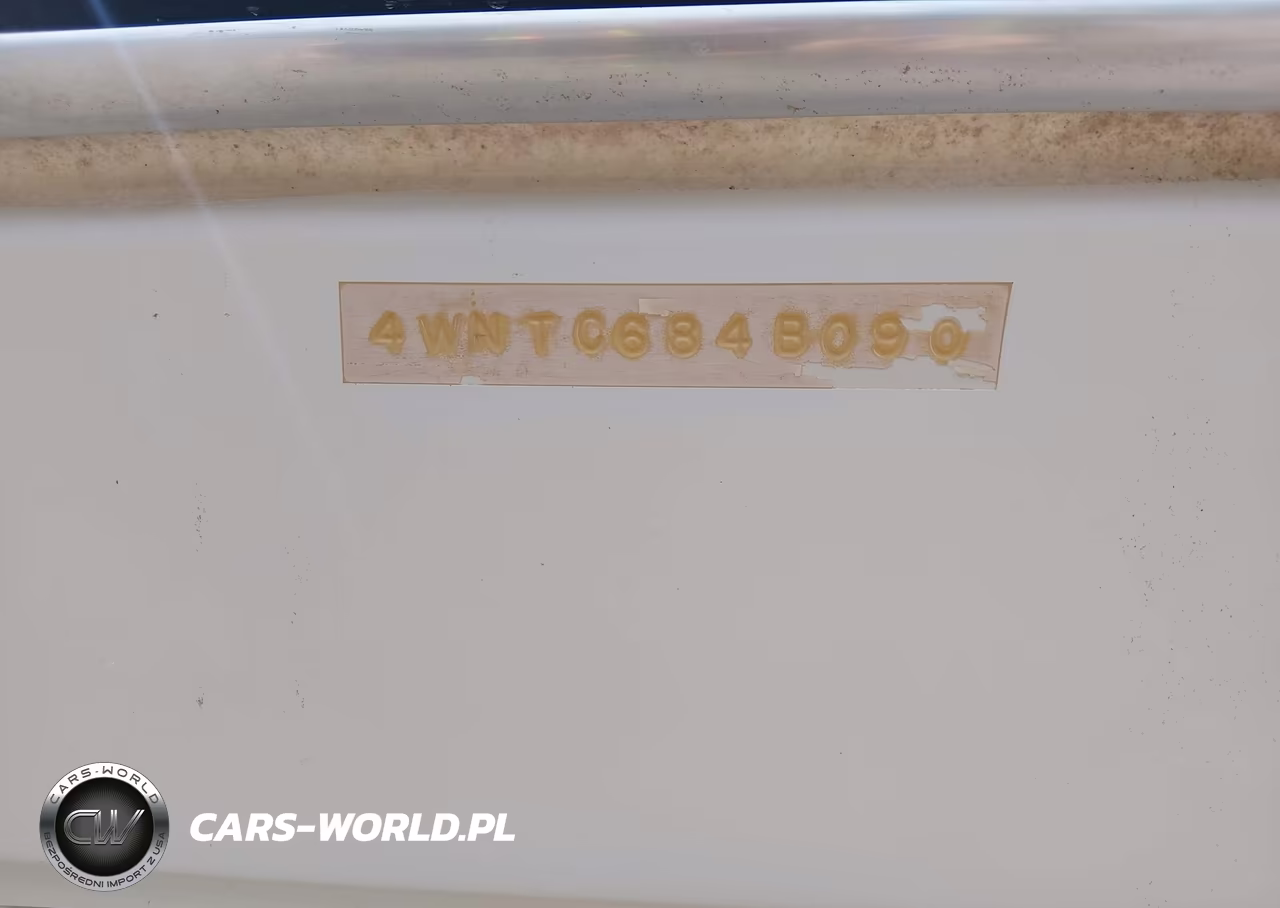 1990 Four Winns 300 VIN:4WNTC684B090 - 9