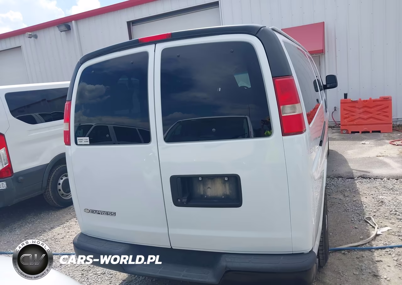 2017 Chevrolet Express 3500 Ls VIN:1GAZGNFG7H1294676 - 16