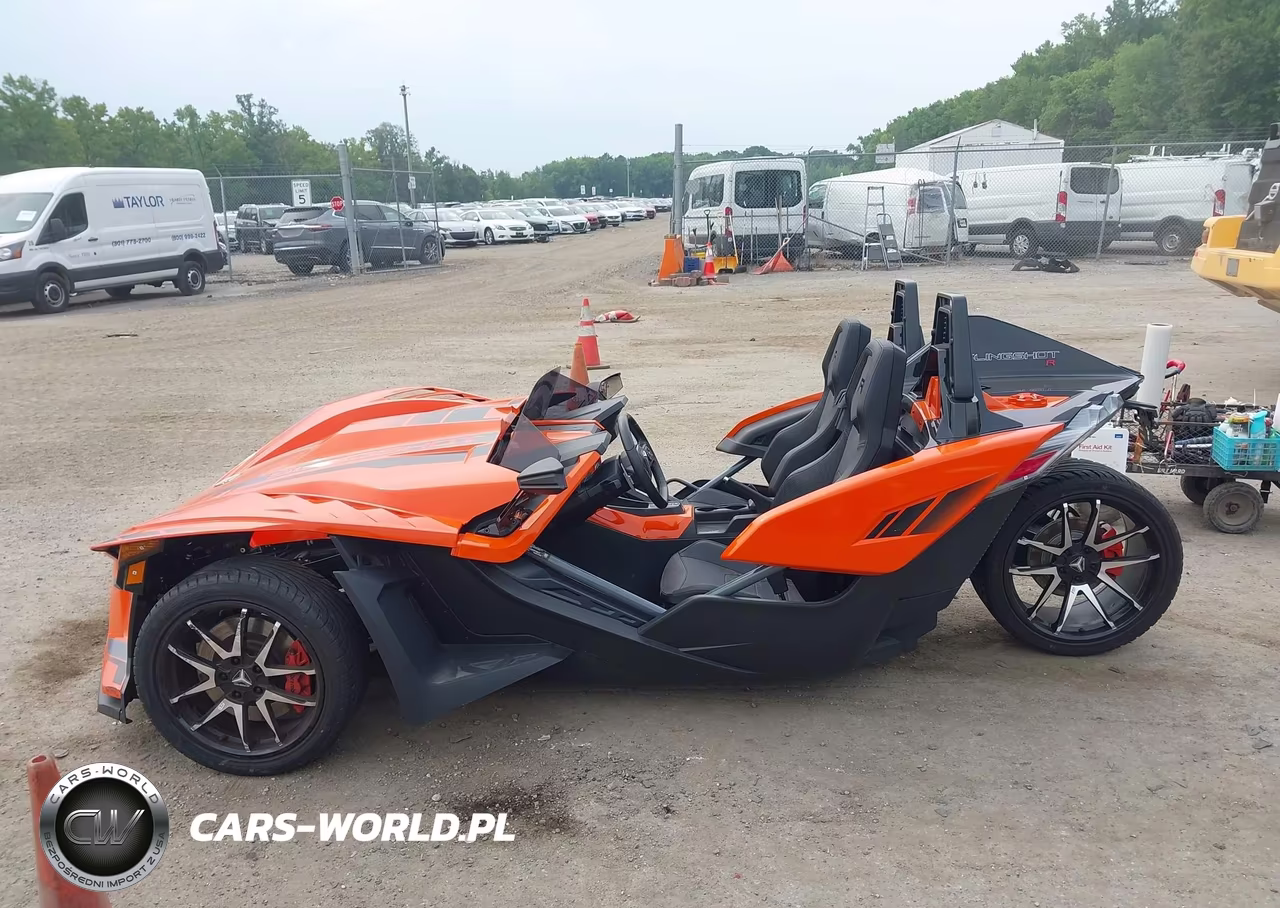 2023 Polaris Slingshot R VIN:57XAARHB7P8160813 - 12