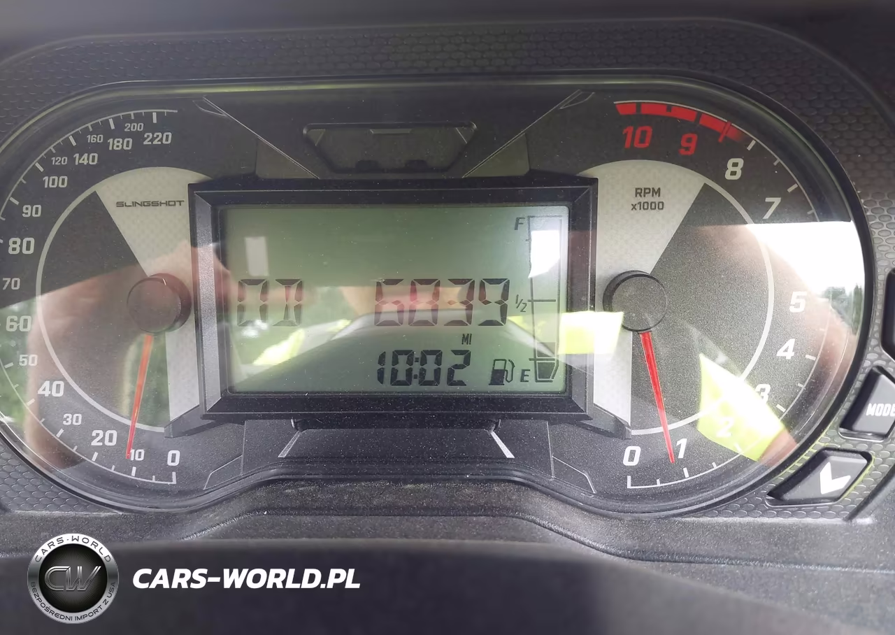 2023 Polaris Slingshot R VIN:57XAARHB7P8160813 - 7
