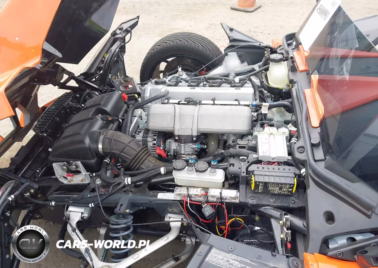 2023 Polaris Slingshot R VIN:57XAARHB7P8160813 - 9