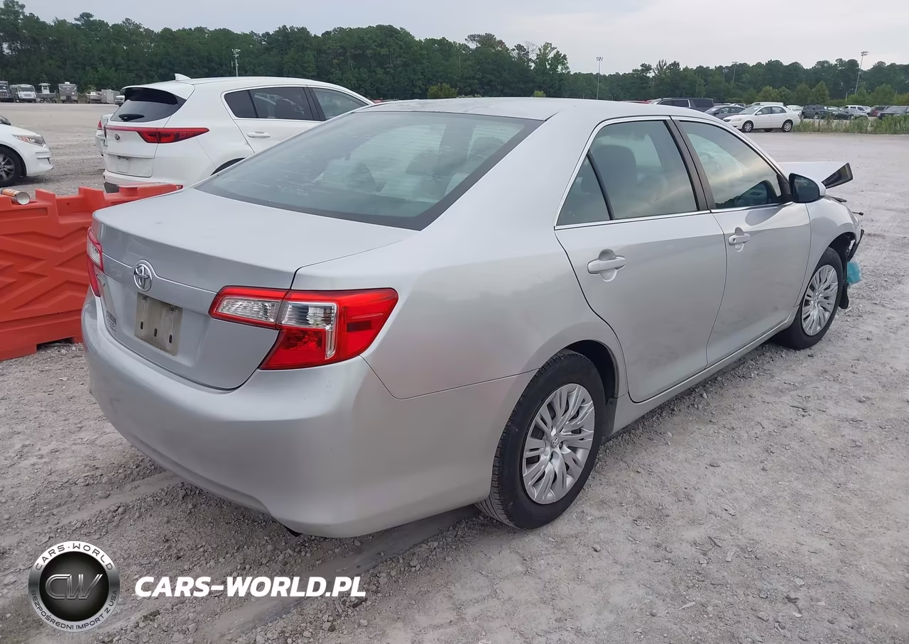 2012 Toyota Camry L VIN:4T1BF1FK6CU519360 - 4
