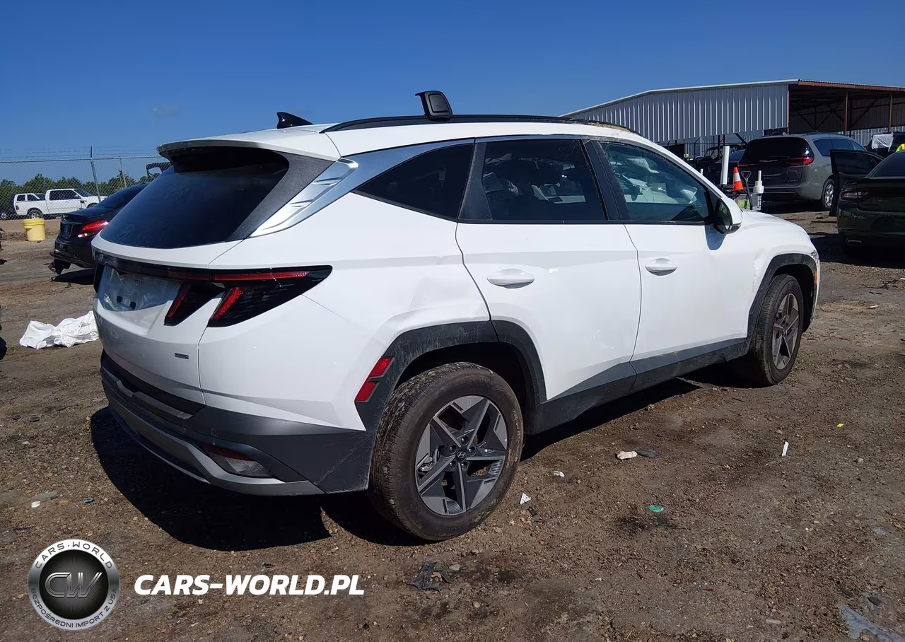 2026 Hyundai Tucson Sel Premium VIN:5NMJCCDE4TH708131 - 4