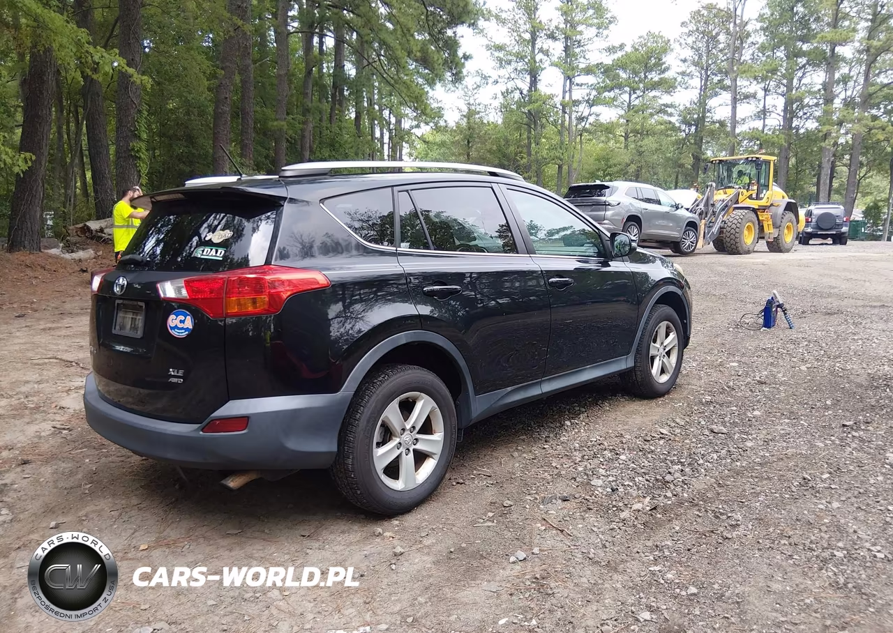 2014 Toyota Rav4 Xle VIN:2T3RFREVXEW182095 - 4