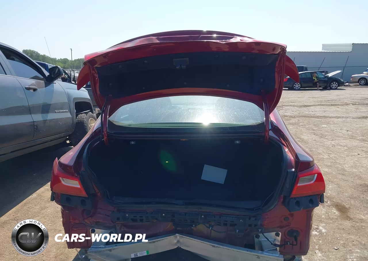 2019 Chevrolet Malibu Rs VIN:1G1ZG5ST8KF172535 - 16