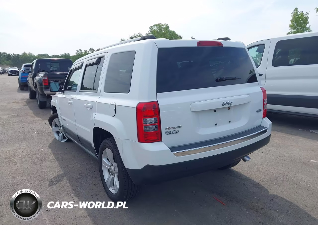 2011 Jeep Patriot VIN:1J4NF4GB1BD110192 - 3