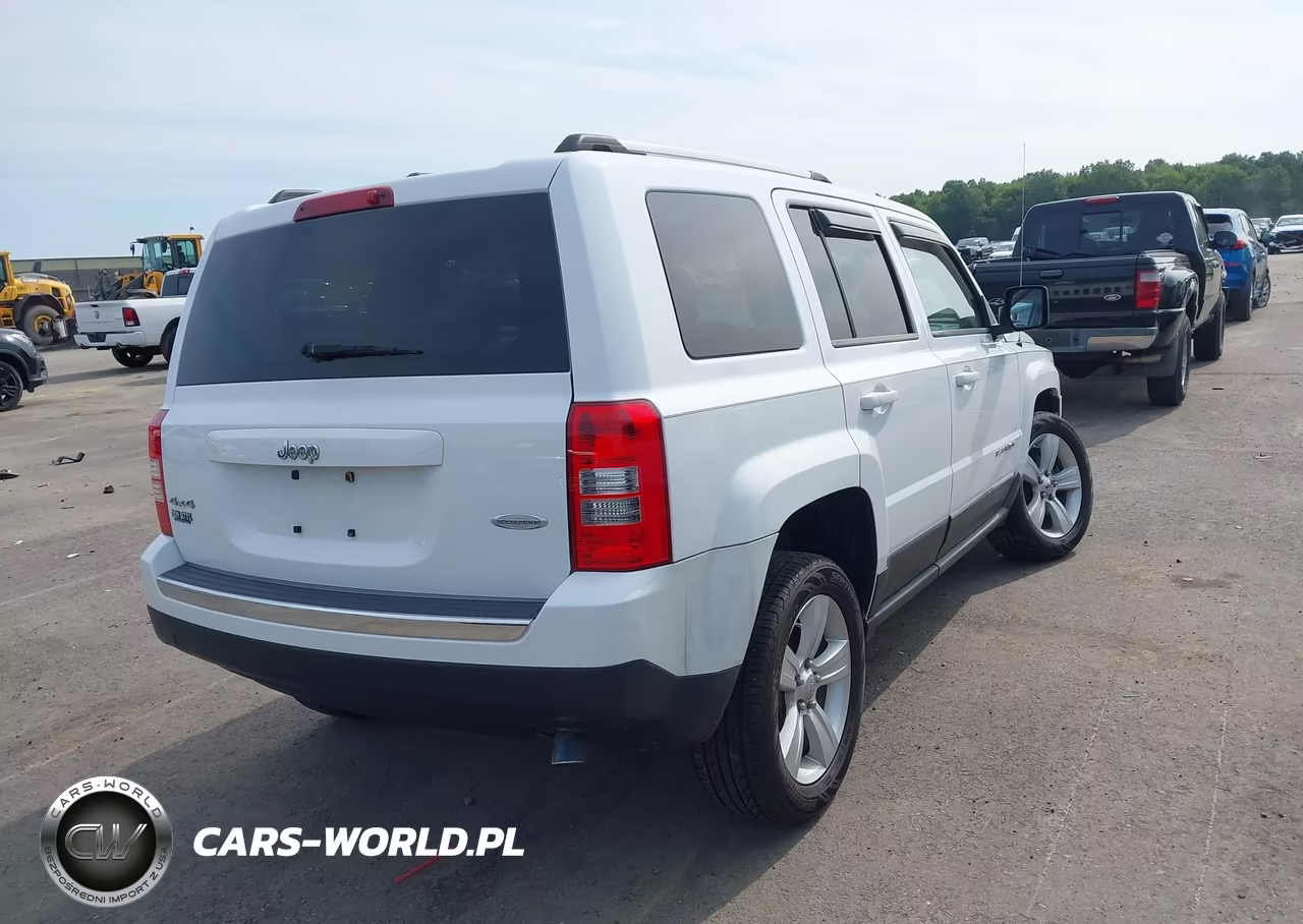 2011 Jeep Patriot VIN:1J4NF4GB1BD110192 - 4