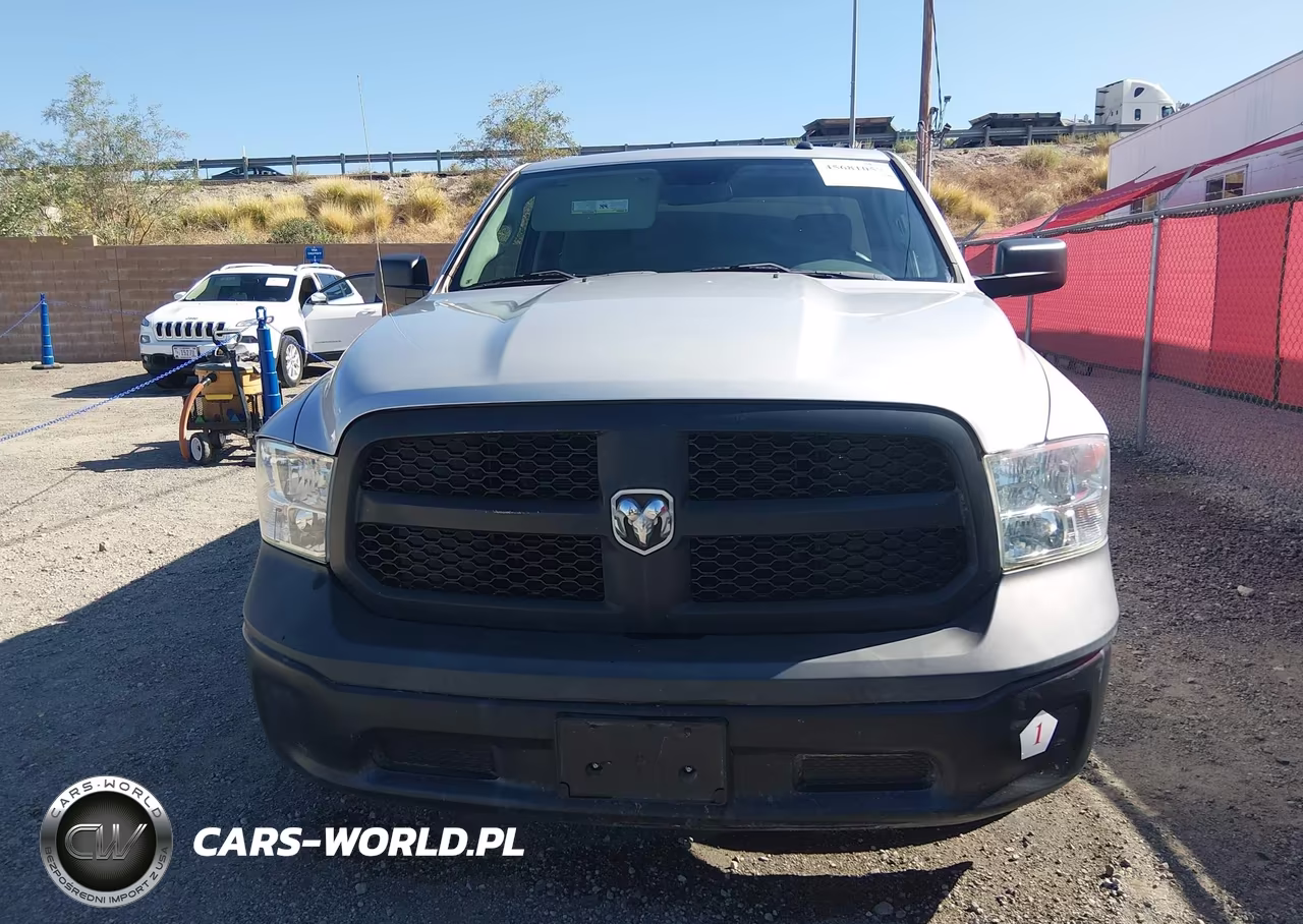 2018 Ram 1500 Tradesman 4X2 8' Box VIN:3C6JR6DG2JG320512 - 17