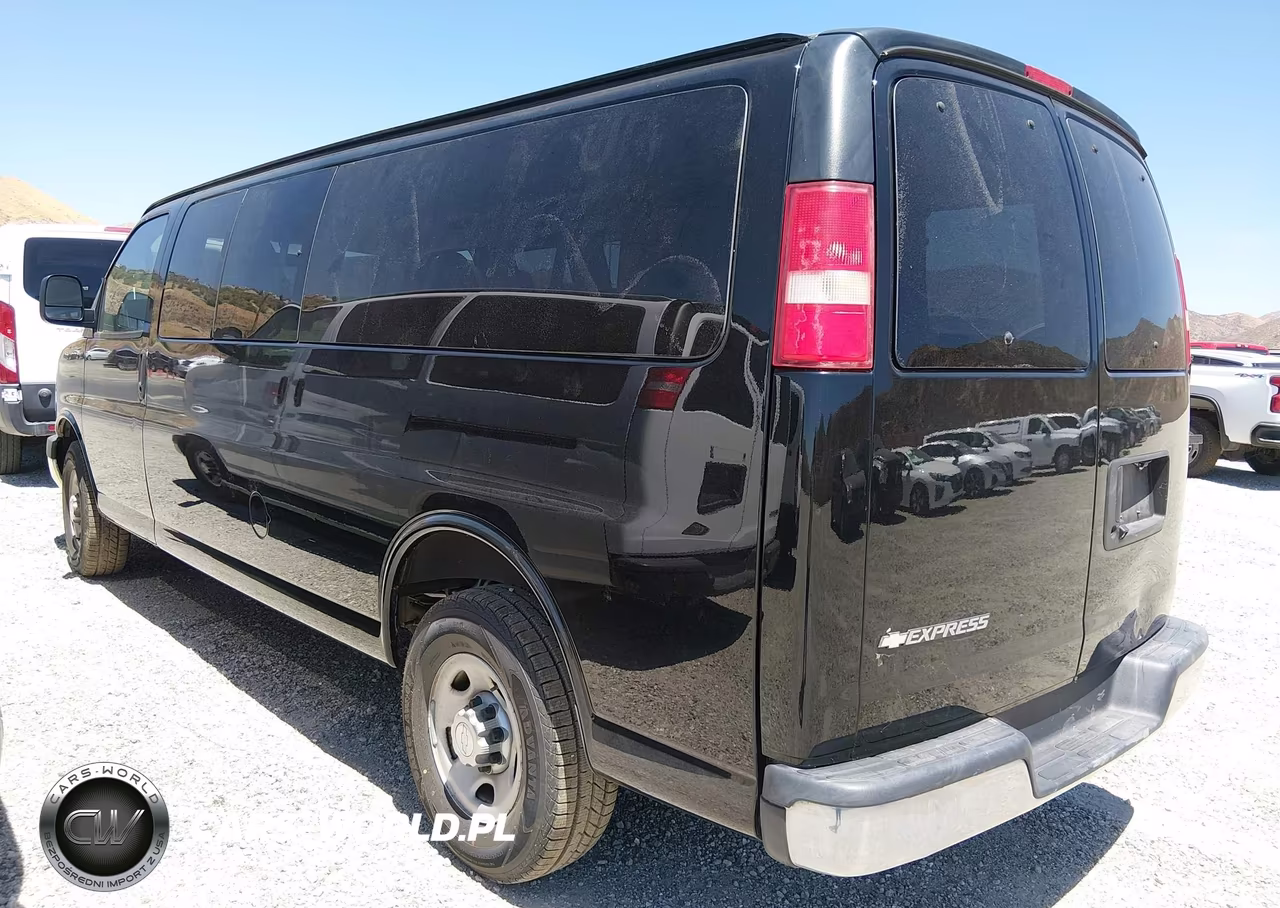 2017 Chevrolet Express 3500 Lt VIN:1GAZGPFF3H1272516 - 3