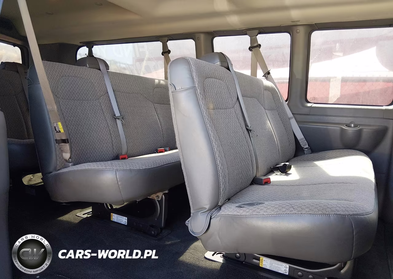2017 Chevrolet Express 3500 Lt VIN:1GAZGPFF3H1272516 - 8