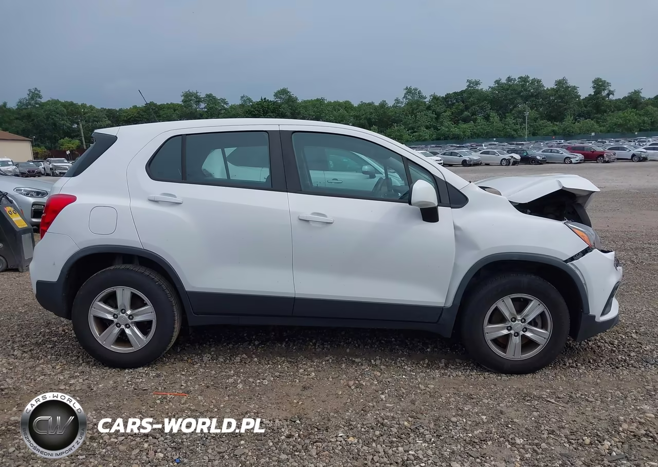 2019 Chevrolet Trax Ls VIN:3GNCJNSBXKL406032 - 13