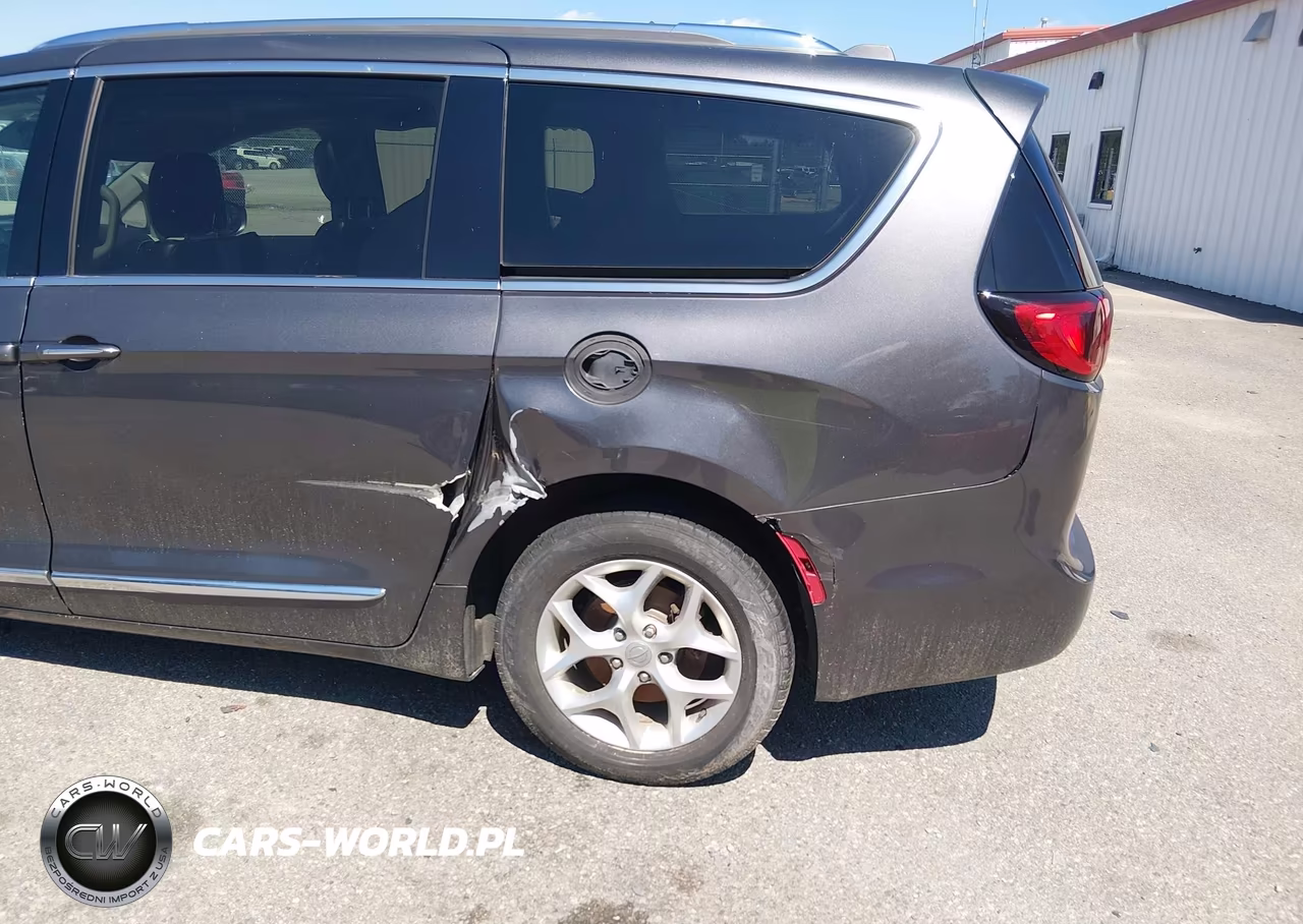 2020 Chrysler Pacifica Limited VIN:2C4RC1GG3LR278585 - 6