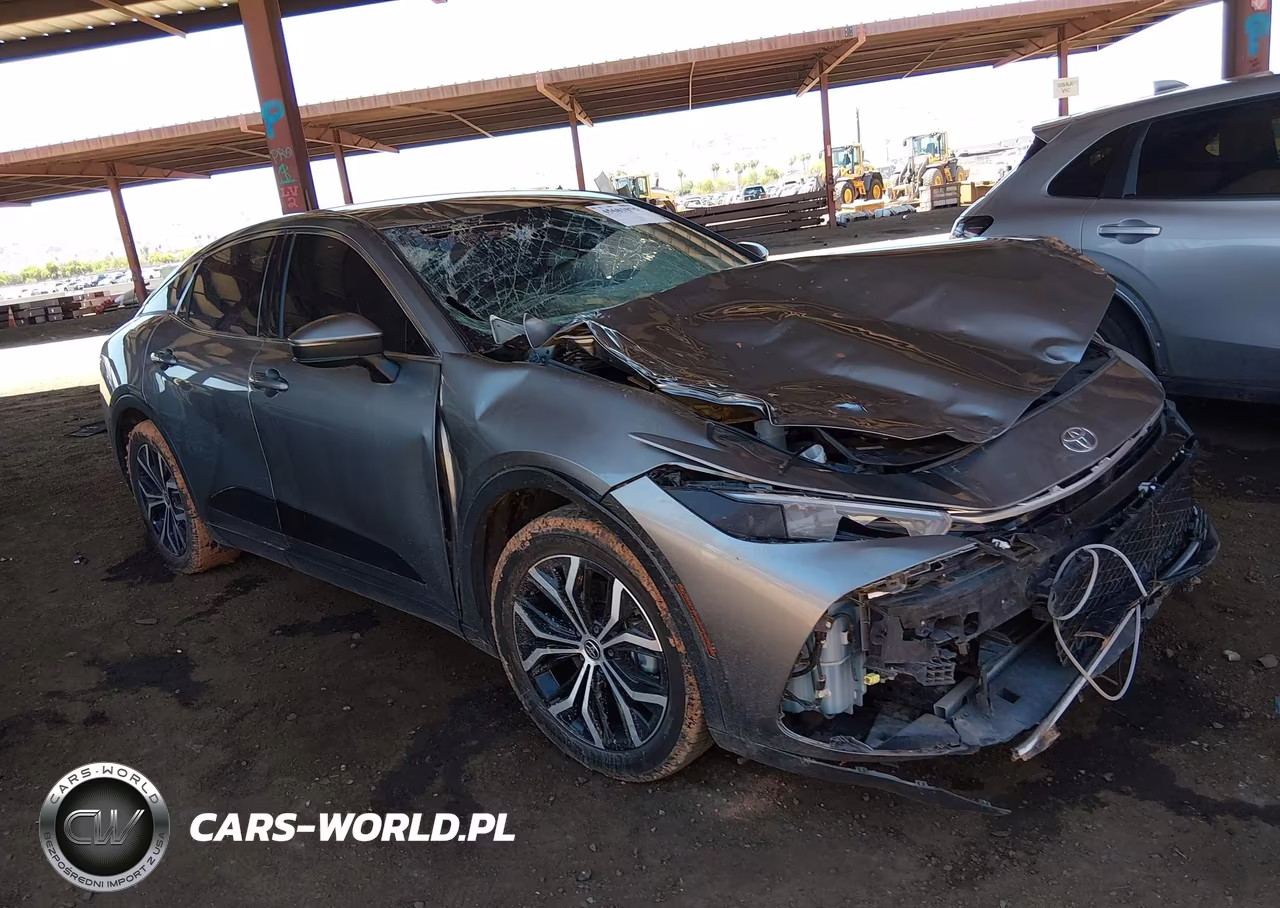 2024 Toyota Crown Xle – zdjęcie 1 z 15