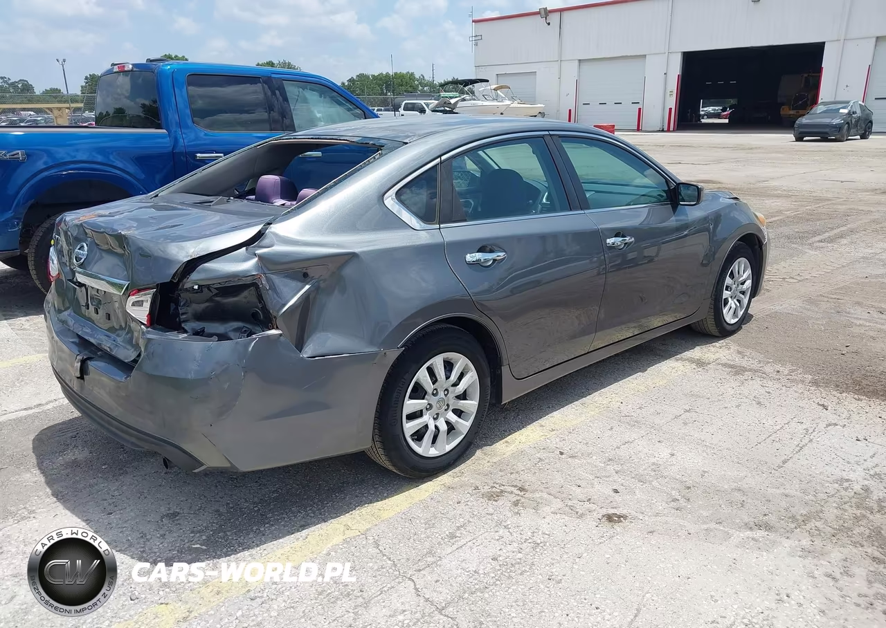 2017 Nissan Altima 2.5 S VIN:1N4AL3AP5HC151280 - 4