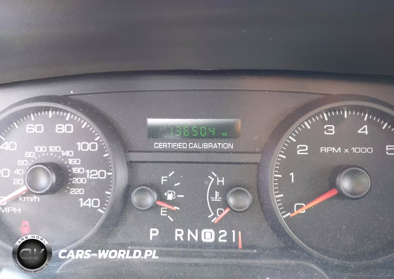 2007 Ford Crown Victoria Police-Police Interceptor VIN:2FAHP71W37X114859 - 7