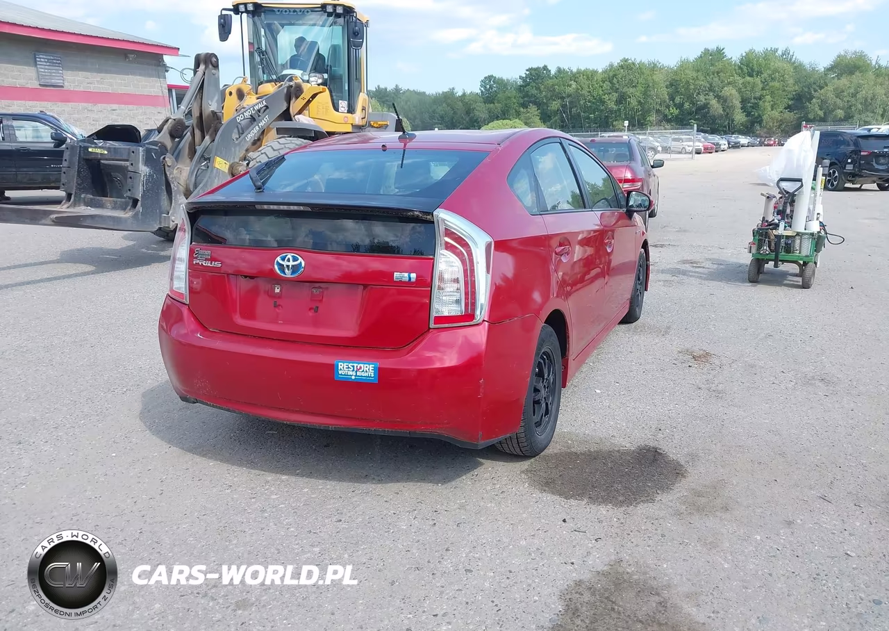 2012 Toyota Prius Four VIN:JTDKN3DU9C1559604 - 4