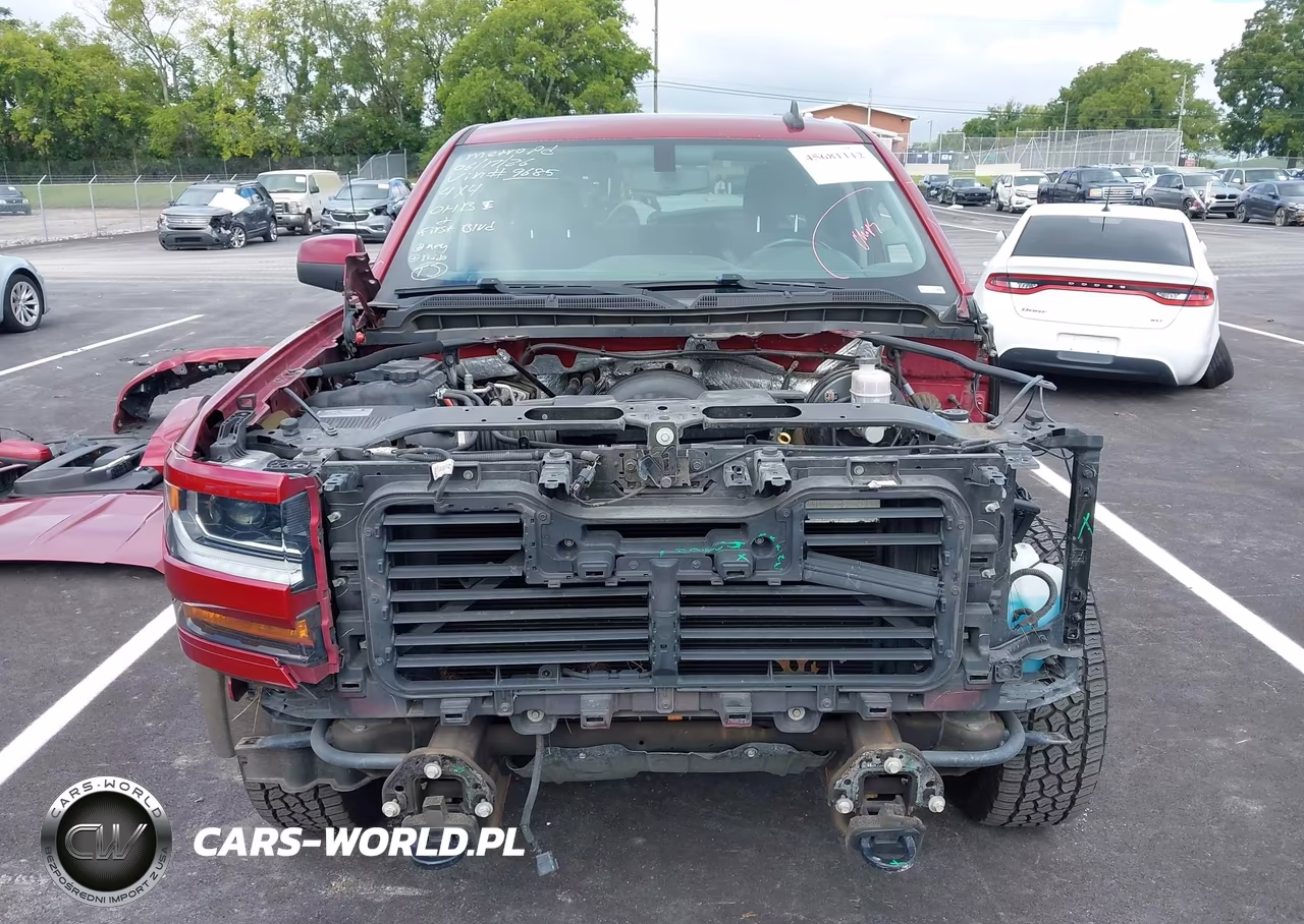 2018 Chevrolet Silverado 1500 2Lt VIN:3GCUKREC8JG339685 - 13