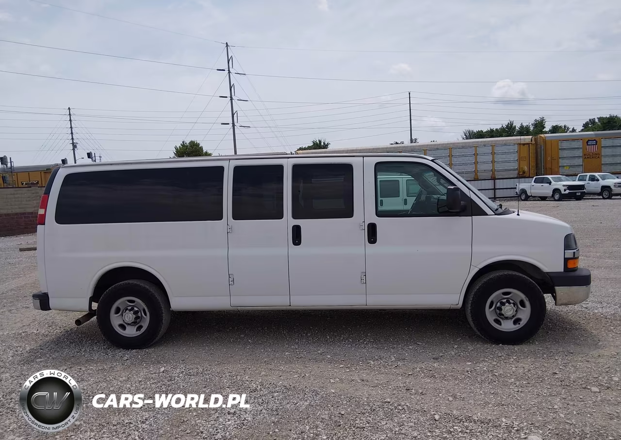 2016 Chevrolet Express 3500 Lt VIN:1GAZGPFGXG1314946 - 13