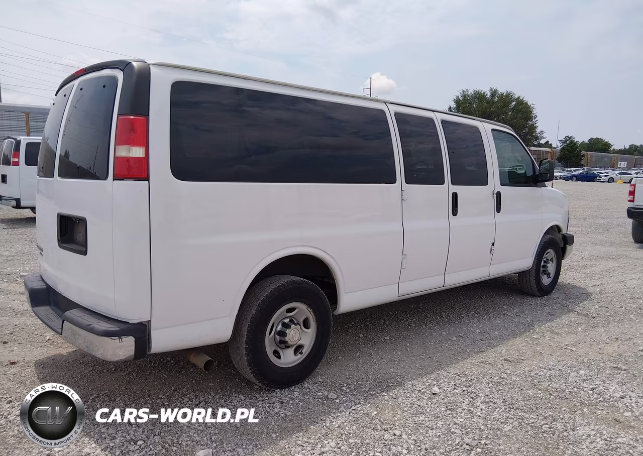 2016 Chevrolet Express 3500 Lt VIN:1GAZGPFGXG1314946 - 4