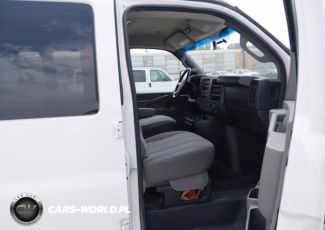 2016 Chevrolet Express 3500 Lt VIN:1GAZGPFGXG1314946 - 5