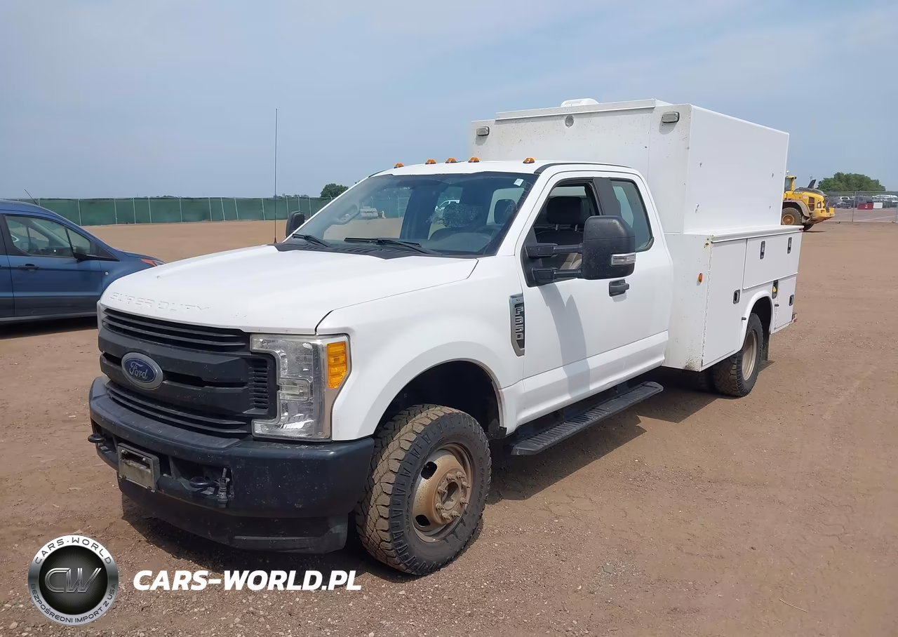 2017 Ford F-350 Chassis Xl VIN:1FD8X3H68HED60538 - 2