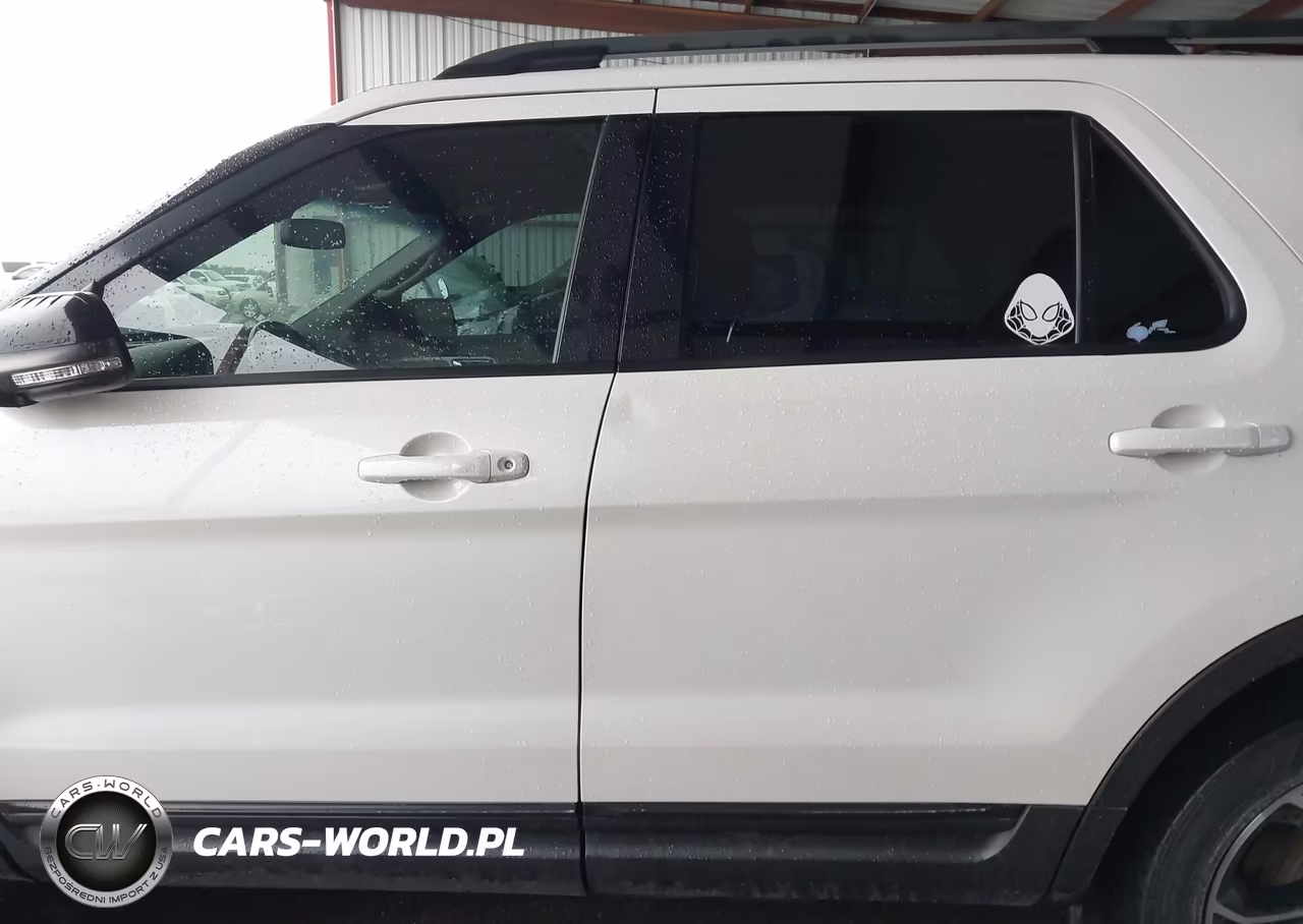 2015 Ford Explorer Sport VIN:1FM5K8GT4FGB10012 - 14
